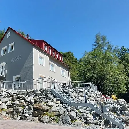 Am Quellenhaeuschen شقة